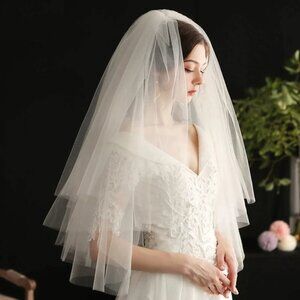 Wedding veil bridal elbow medium length layered simple white beautiful elegant